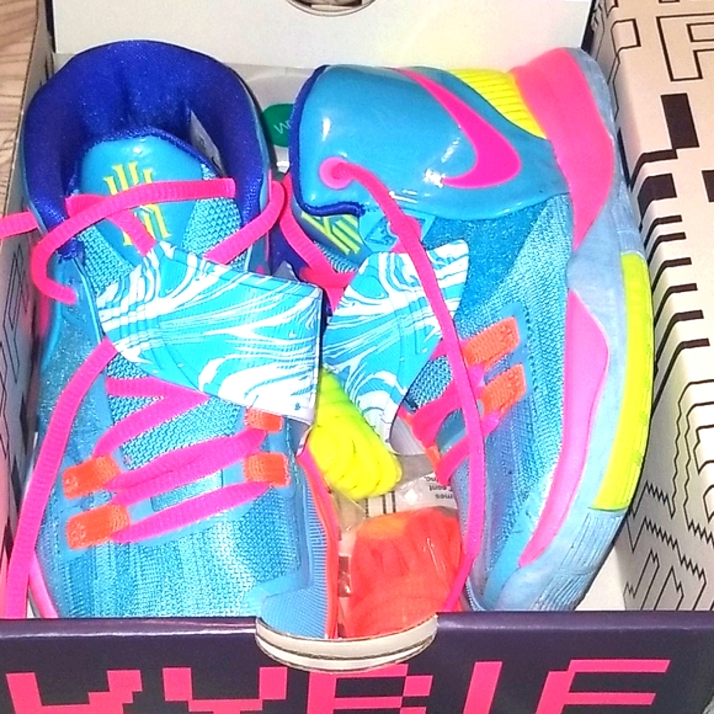 Kyrie Nike 6 pools (PS)